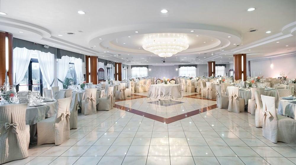Bouganville Hill Resort & Wellness Space Picerno Екстер'єр фото